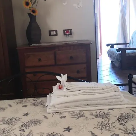 펜션 Pagliuzzo 우스티카