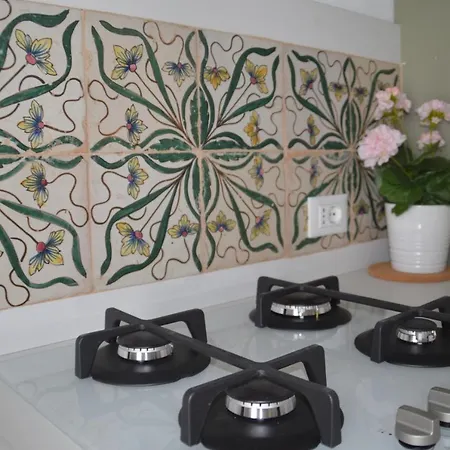 Pagliuzzo 펜션 우스티카