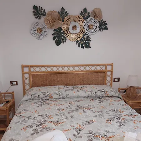 Pagliuzzo 우스티카